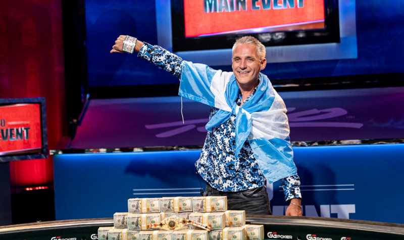 WSOP Sieger 2020: Damian Salas (Bild: PokerNews / Melissa Haereiti)