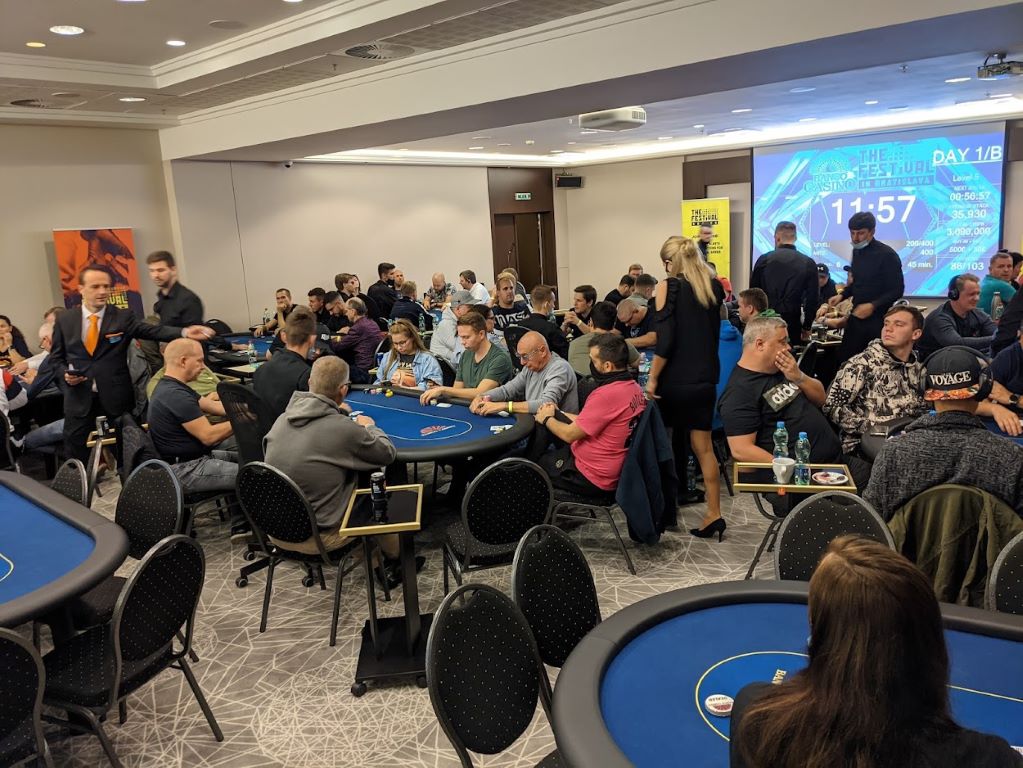 132 Starter im Main Event an Tag 1B des Festivals Bratislava